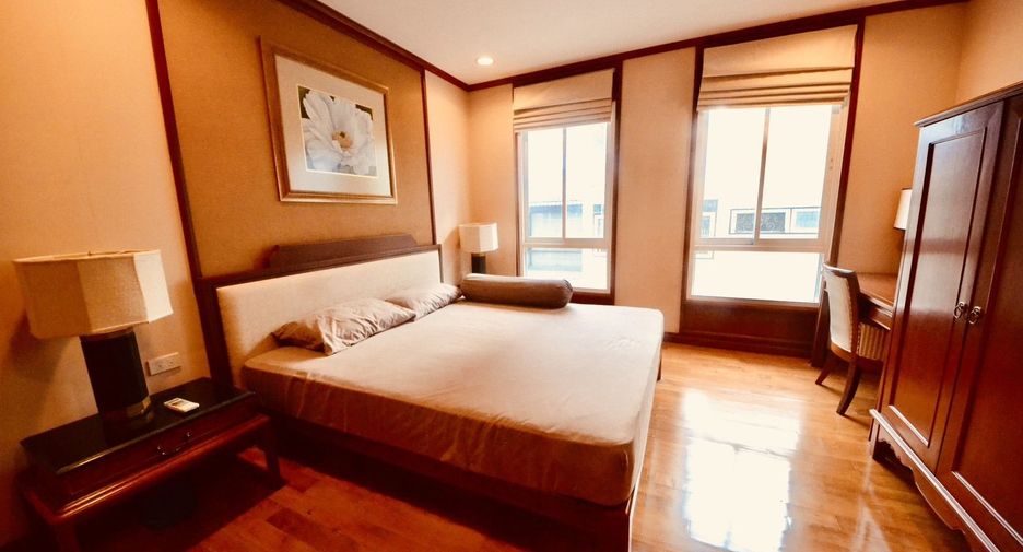 For sale 2 bedrooms condo in Khlong Toei, Bangkok