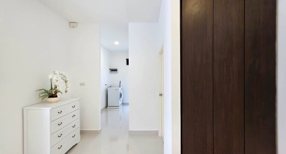 For sale 3 bedrooms villa in Bang Lamung, Chonburi