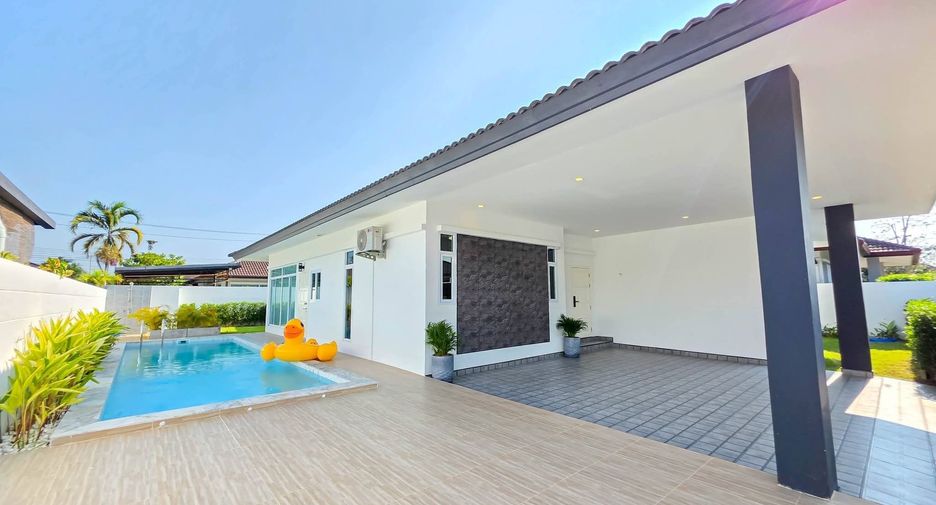 For sale 3 bedrooms villa in Bang Lamung, Chonburi