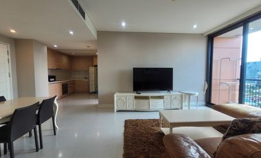 Condo en alquiler de 3 habitaciones en Khlong Toei, Bangkok