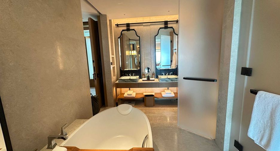 For rent 1 bed condo in Bang Rak, Bangkok