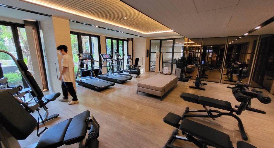 For rent 1 bed condo in Watthana, Bangkok
