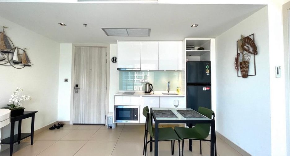 For sale 1 bed condo in Bang Lamung, Chonburi