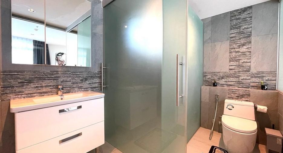 For sale 1 bed condo in Bang Lamung, Chonburi