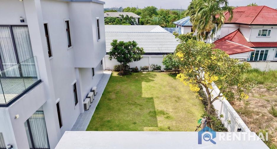 For sale 5 bedrooms villa in Bang Lamung, Chonburi