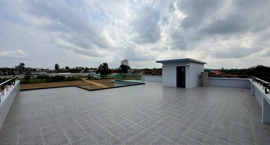 For sale 5 bedrooms villa in Bang Lamung, Chonburi