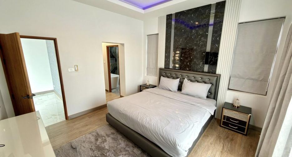 For sale 5 bedrooms villa in Bang Lamung, Chonburi
