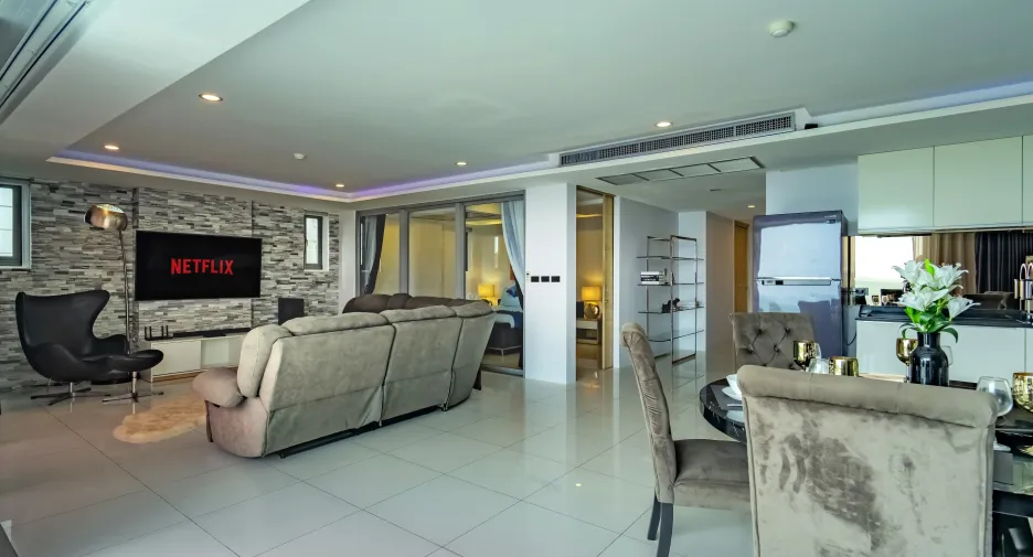 For sale and for rent 2 bedrooms condo in Mueang Phuket, Phuket