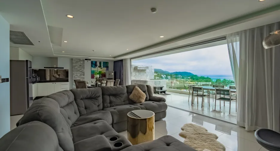 For sale and for rent 2 bedrooms condo in Mueang Phuket, Phuket