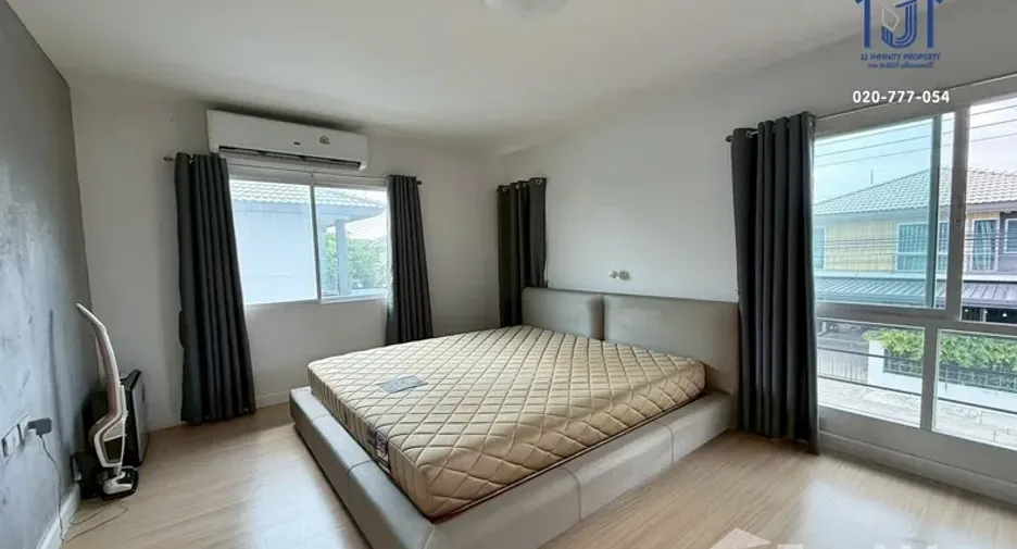 For sale 3 bedrooms house in Khlong Luang, Pathum Thani
