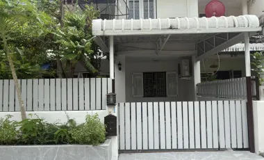 À louer 3 chambres maison de ville à Mueang Rayong, Rayong