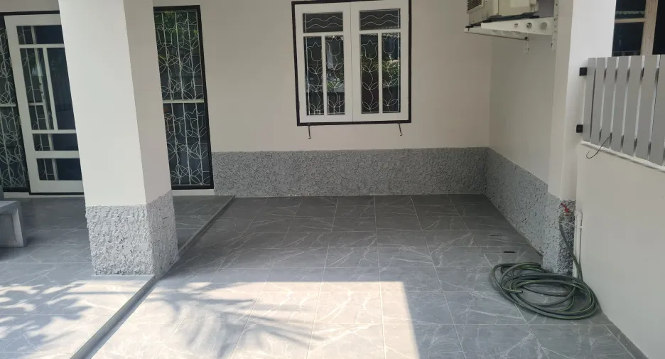 For rent 3 bedrooms townhouse in Mueang Rayong, Rayong