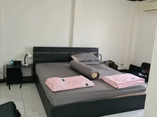For rent 3 bedrooms townhouse in Mueang Rayong, Rayong