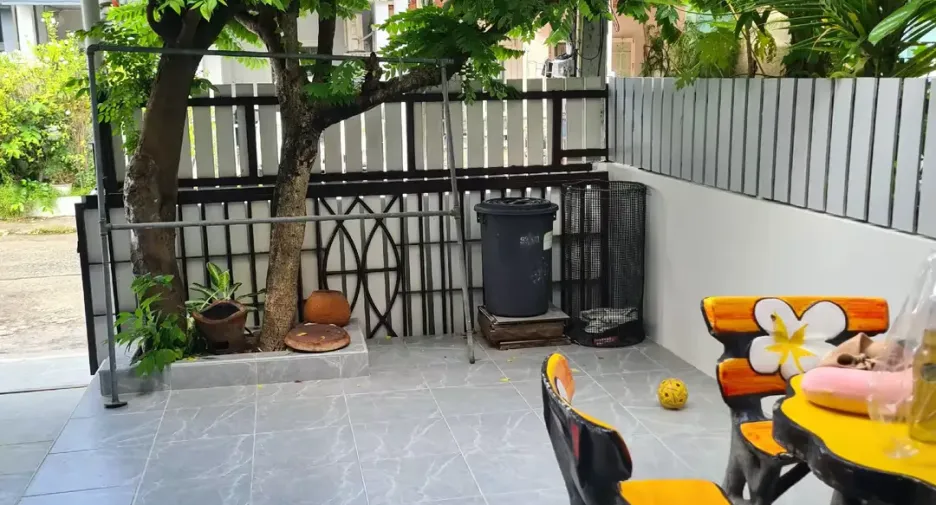 For rent 3 bedrooms townhouse in Mueang Rayong, Rayong