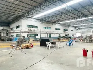 Casa en venta de estudio en Krathum Baen, Samut Sakhon