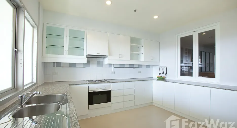 For rent 3 bedrooms apartment in Pak Kret, Nonthaburi