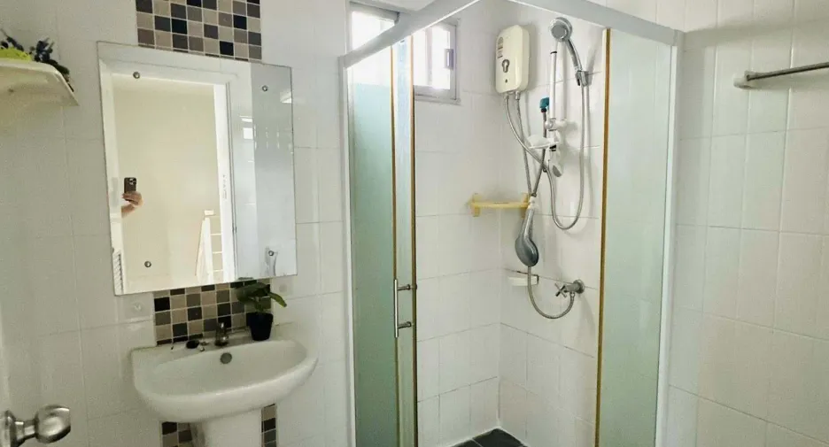 For rent 3 bedrooms townhouse in Pak Kret, Nonthaburi