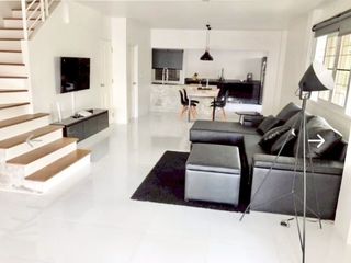 For sale 3 bedrooms townhouse in Phra Khanong, Bangkok
