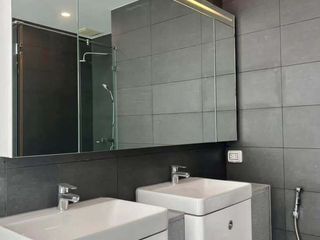 For rent 3 bedrooms condo in Pathum Wan, Bangkok