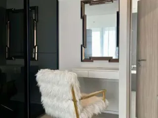 For rent 3 bedrooms condo in Pathum Wan, Bangkok