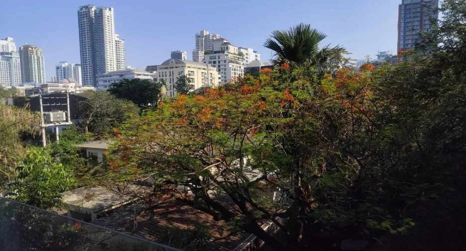 For rent 2 bedrooms condo in Watthana, Bangkok