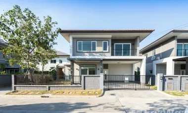 For sale 3 bedrooms house in Sai Mai, Bangkok