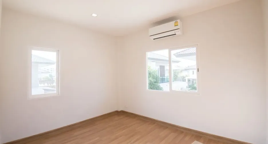 For sale 3 bedrooms house in Sai Mai, Bangkok