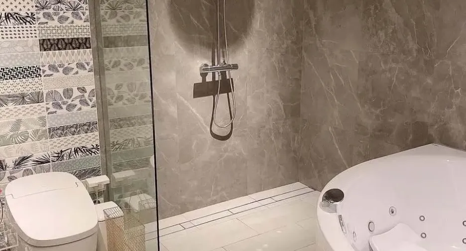 For sale and for rent 3 bedrooms condo in Pathum Wan, Bangkok