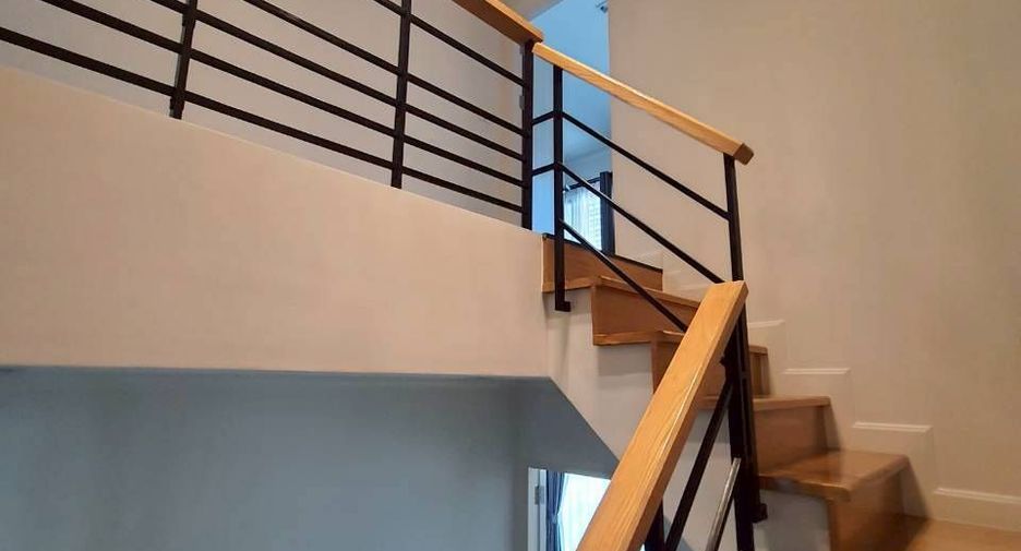 For sale and for rent 4 bedrooms house in Bang Kapi, Bangkok