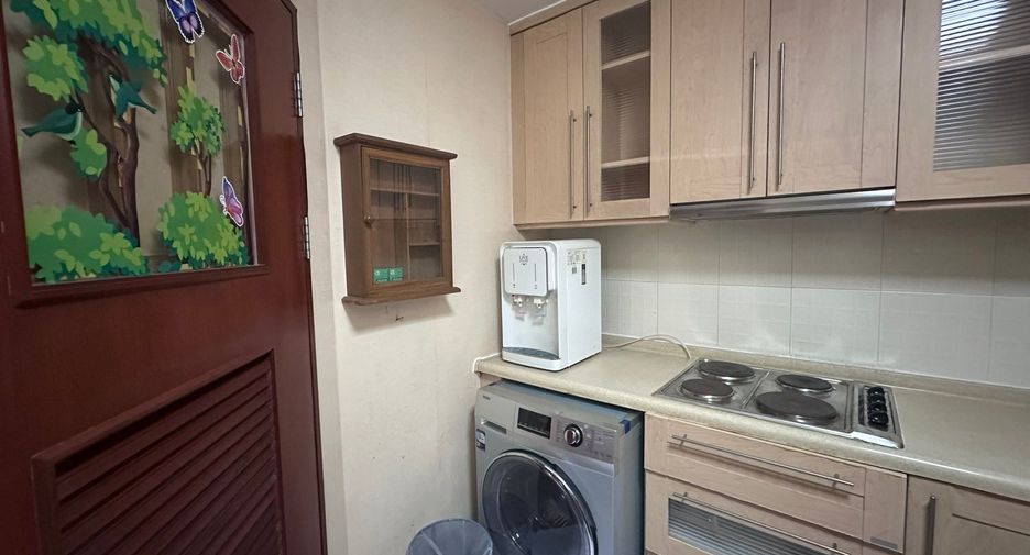 For rent 3 bedrooms condo in Bang Kho Laem, Bangkok