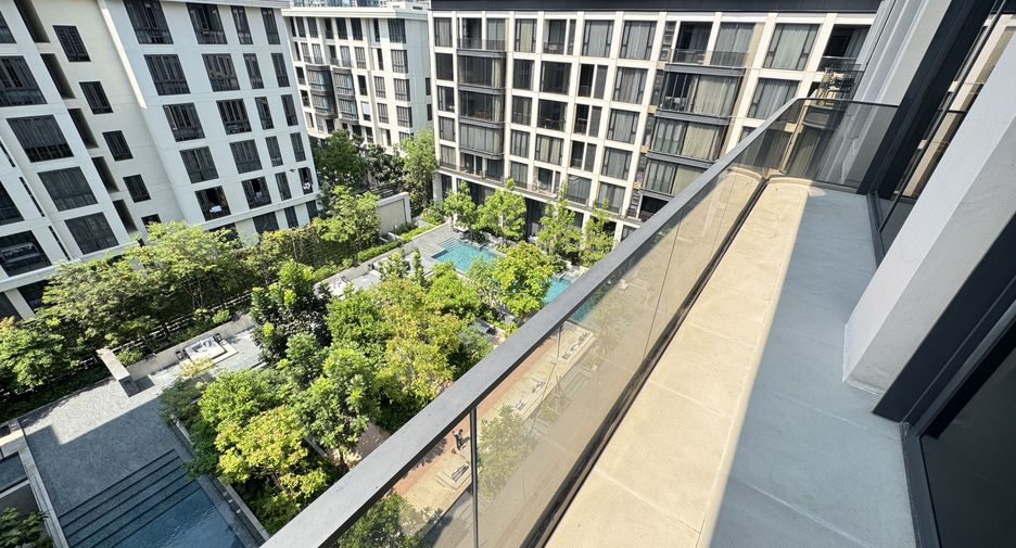 For rent 2 ベッドルーム condo in Watthana, Bangkok