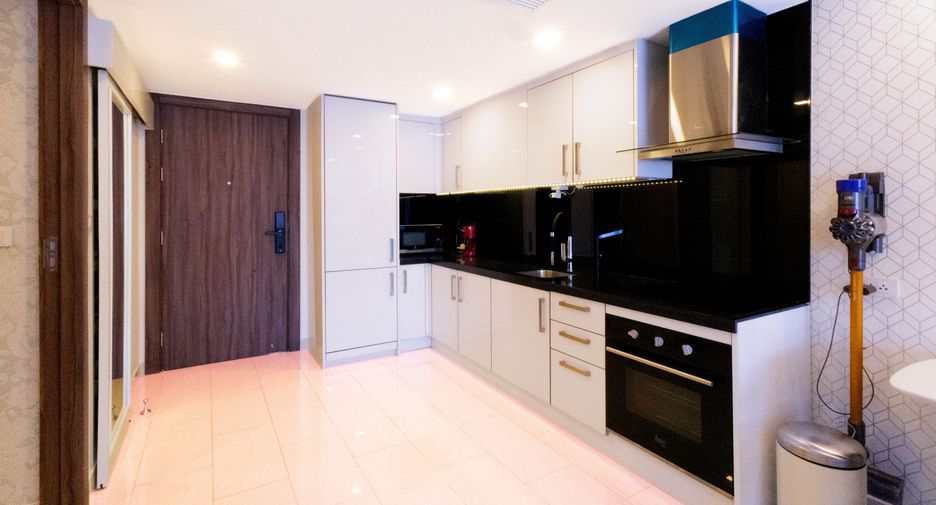 À vendre 2 chambres condo à Bang Lamung, Chonburi
