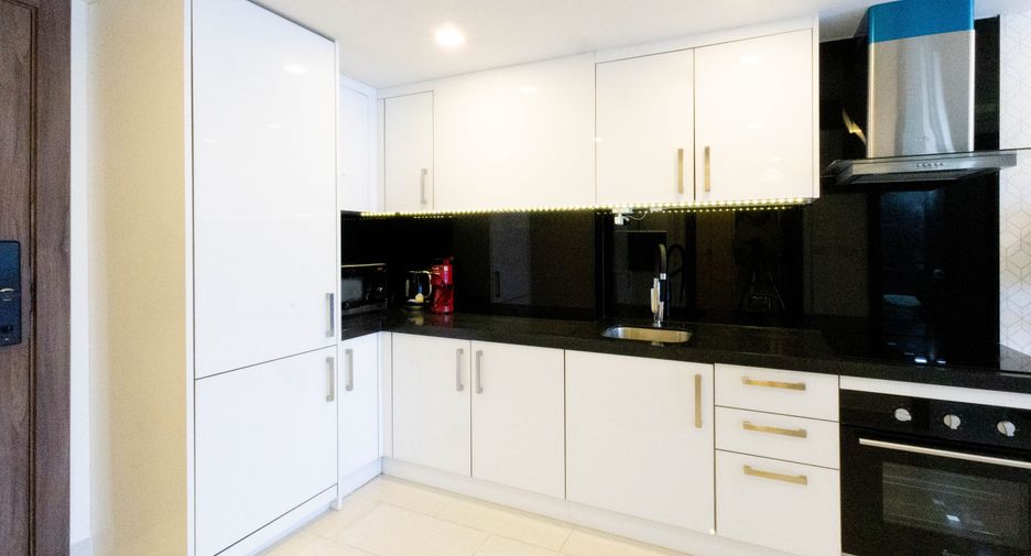 À vendre 2 chambres condo à Bang Lamung, Chonburi