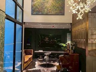 For rent 3 bedrooms condo in Pathum Wan, Bangkok