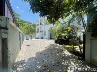Villa en alquiler de 4 habitaciones en Kathu, Phuket