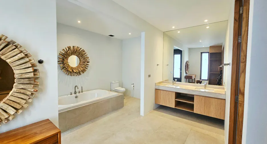 For rent 5 bedrooms villa in Thalang, Phuket