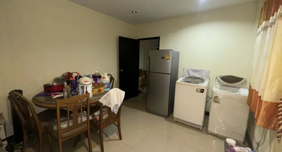 For rent 5 bedrooms house in Mueang Chiang Mai, Chiang Mai