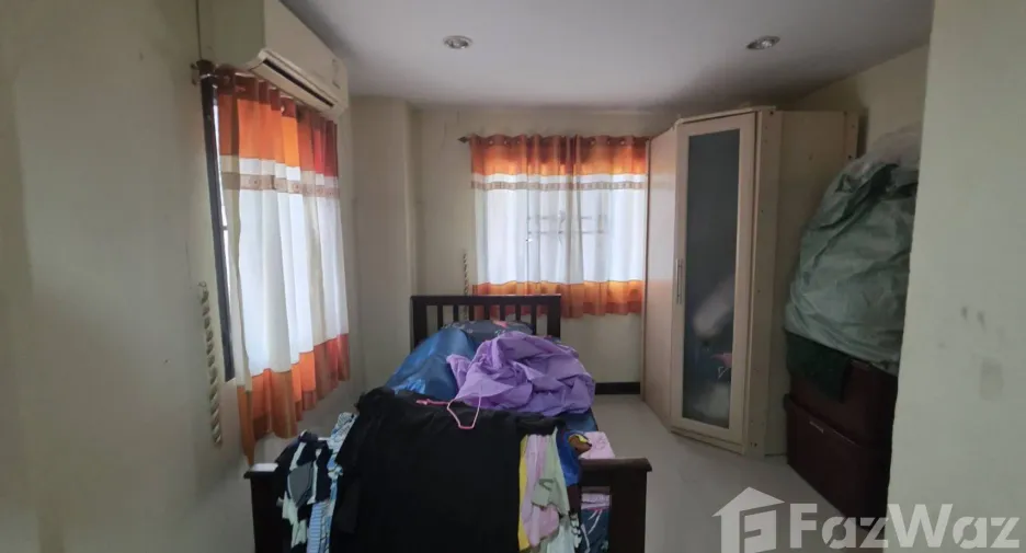 For rent 5 bedrooms house in Mueang Chiang Mai, Chiang Mai