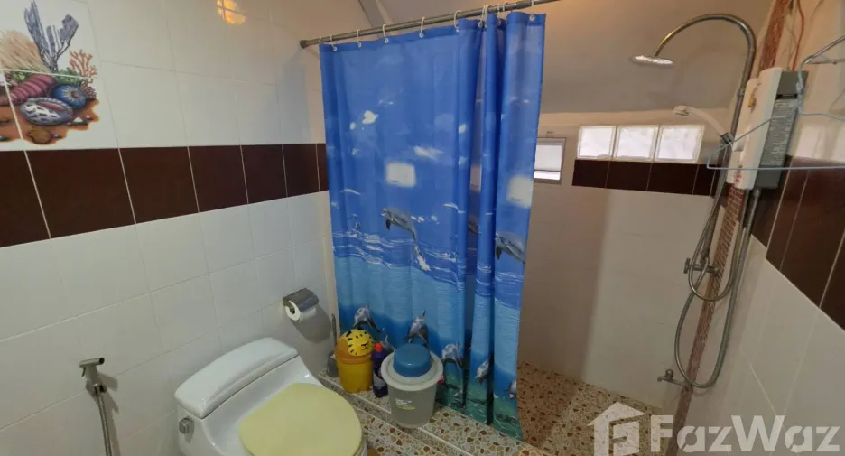 For rent 5 bedrooms house in Mueang Chiang Mai, Chiang Mai