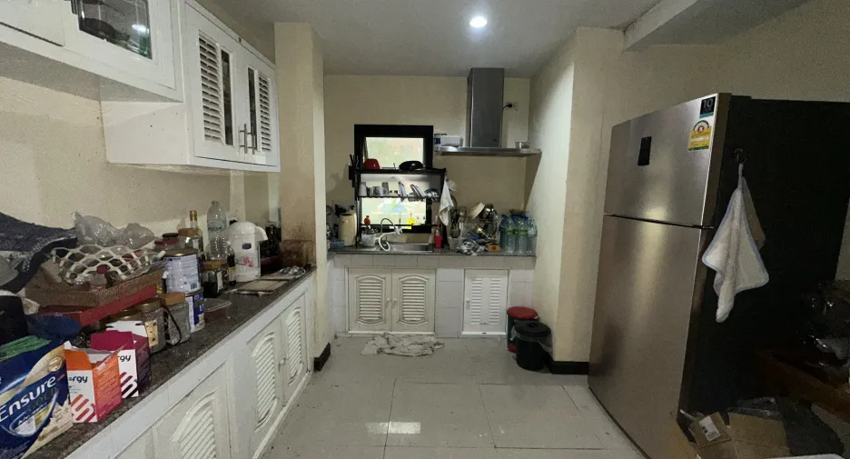 For rent 5 bedrooms house in Mueang Chiang Mai, Chiang Mai