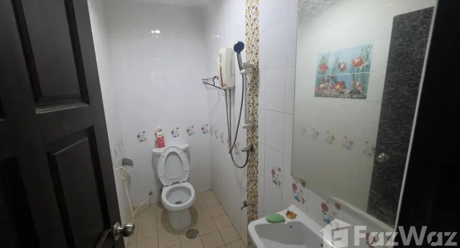 For rent 5 bedrooms house in Mueang Chiang Mai, Chiang Mai