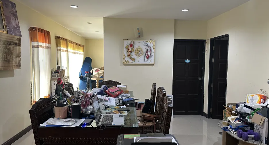 For rent 5 bedrooms house in Mueang Chiang Mai, Chiang Mai