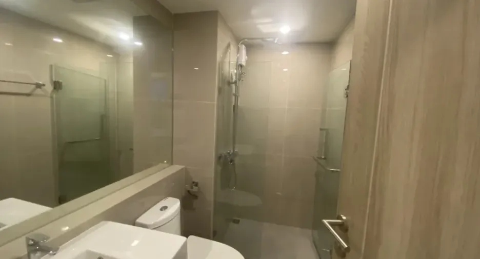 For rent 2 bedrooms condo in Phra Khanong, Bangkok