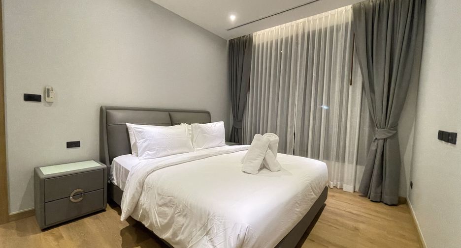 For rent 5 bedrooms villa in Mueang Phuket, Phuket