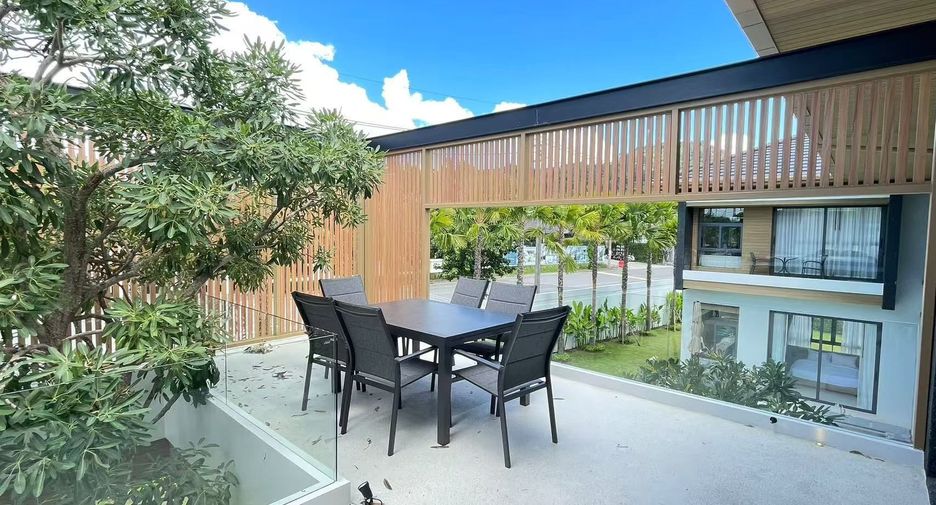 For rent 5 bedrooms villa in Mueang Phuket, Phuket