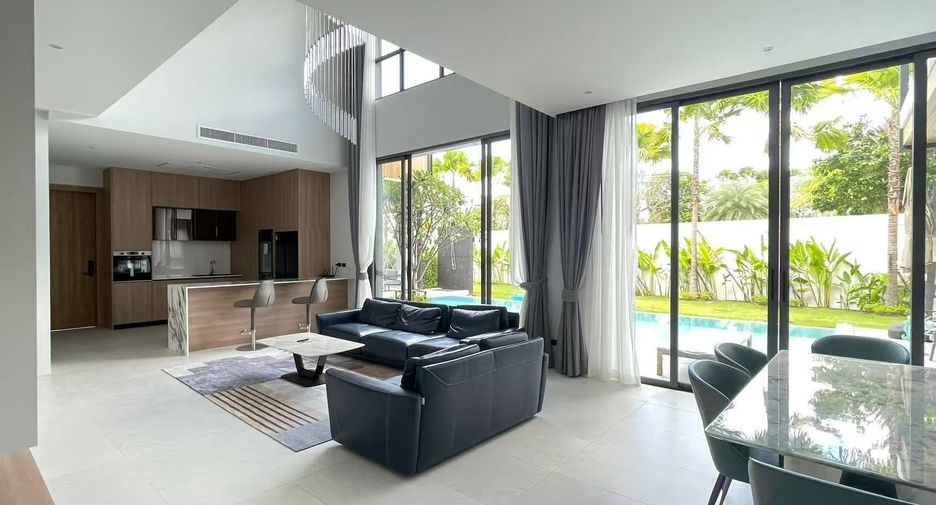 For rent 5 bedrooms villa in Mueang Phuket, Phuket