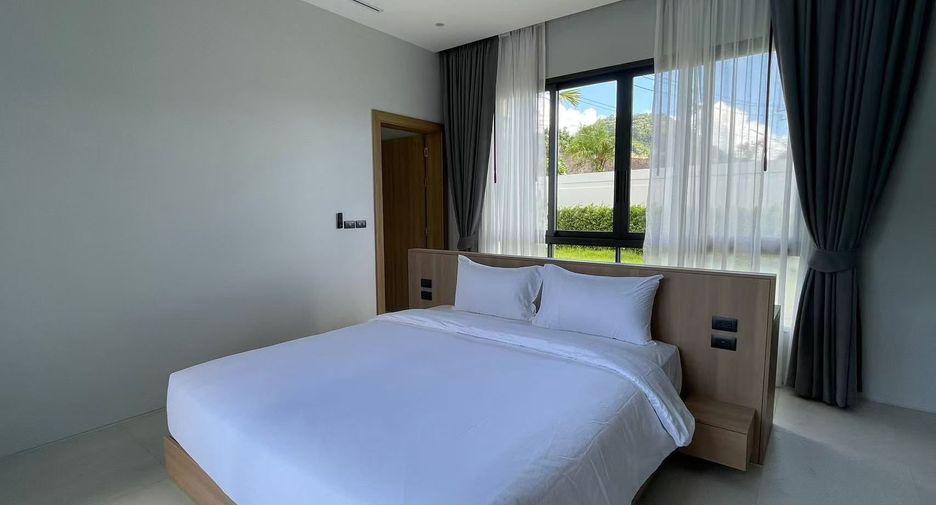 For rent 5 bedrooms villa in Mueang Phuket, Phuket