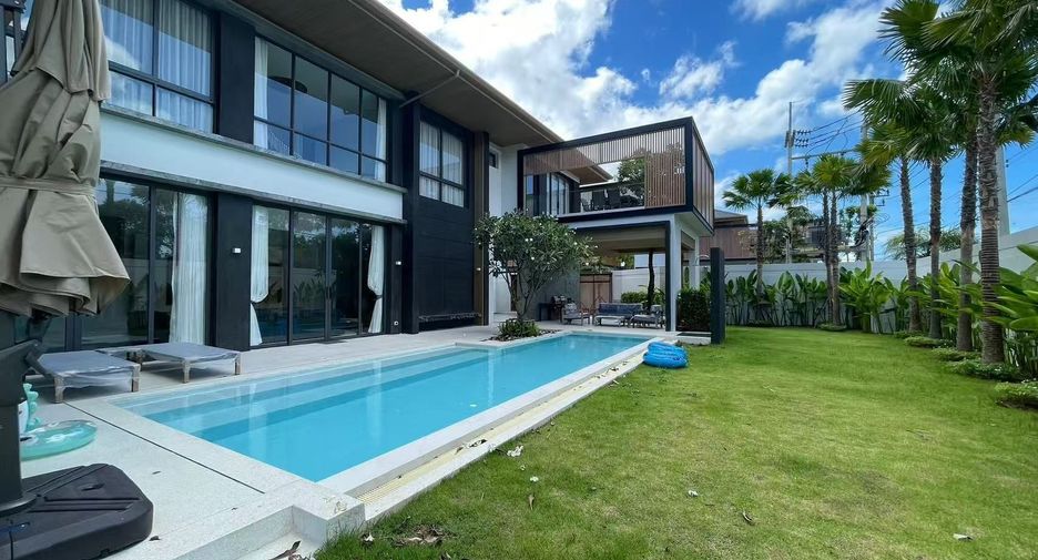 For rent 5 bedrooms villa in Mueang Phuket, Phuket
