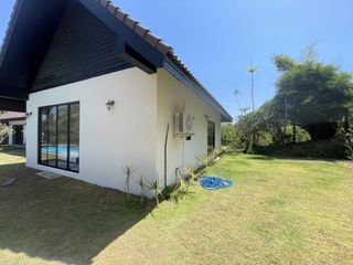 Villa en alquiler de 4 habitaciones en Thalang, Phuket