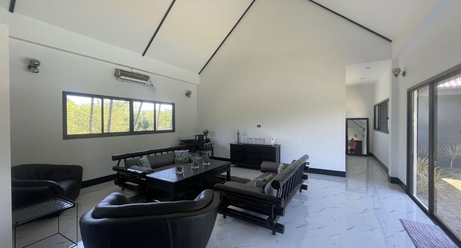 For rent 4 bedrooms villa in Thalang, Phuket